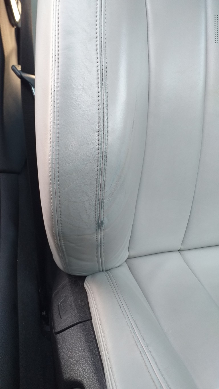 BMW M4 drivers seat bolster refurbishment Leathertech
